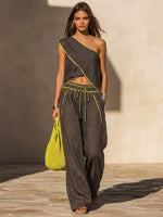 Casual Two-piece Set Featuring A Sleeveless Linen-cotton Top And Trousers With Color-block Piping.