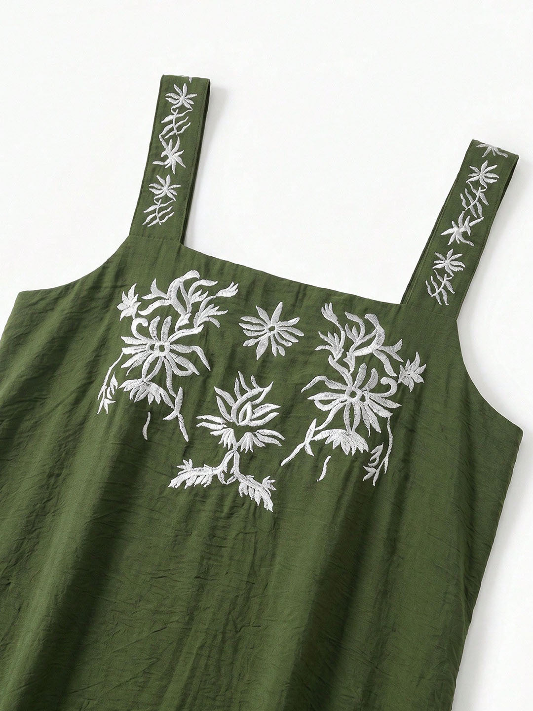 Vintage-style Embroidered Cotton-linen Maxi Dress—square Neck, Sleeveless, Loose-fitting, And Casual